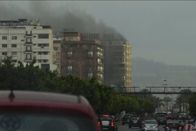 News Themen der Woche KW40 News Bilder des Tages October 1, 2024, Beirut, Bierut, Lebanon: In the southern suburb of Beirut Tuesday, an Israeli airstrike hit a building with a pharmacy on the ground floor and near a hospital. Beirut Lebanon - ZUMAw401 20241001_znp_w401_007 Copyright: xTimothyxWolferx