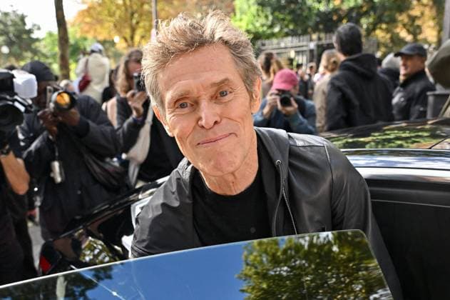 Bilder des Jahres 2024, Entertainment 10 Oktober Entertainment Themen der Woche KW40 Entertainment Bilder des Tages PFW Miu Miu Outside Arrivals Willem Dafoe arriving at Miu Miu show during Paris Fashion Week in Paris, France on October 1, 2024. Photo by Julien Reynaud APS-Medias ABACAPRESS.COM Paris France  Copyright: xReynaudxJulien APS-Medias ABACAx