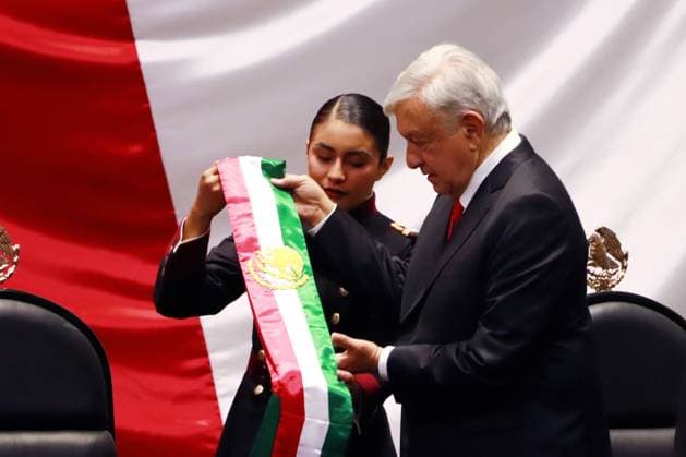 Outgoing President Andres Manuel Lopez Obrador holding the presidential sash during the Claudia Sheinbaum inauguration ceremony at the Congress of the Union. on October 1, 2024 in Mexico City, Mexico. Mexico City Mexico - ZUMAe321 20241001_zia_e321_029 Copyright: xCarlosxSantiagox