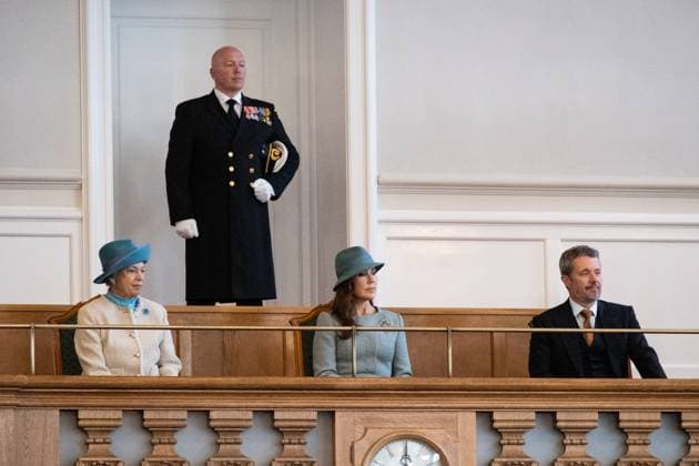 Entertainment Bilder des Tages October 1, 2024, Copenhagen, Copenhagen, Denmark: (L-R) Princess Benedikte, Queen Mary and Denmark s King Frederik X attend the opening of the Danish Parliament on Tuesday 1 October 2024..Folketinget opens today. The opening marks the beginning of a new parliamentary year. The day begins with a church service in Christiansborg Palace Chapel. The first meeting of Folketinget starts at midday. Copenhagen Denmark - ZUMAb264 20241001_znp_b264_044 Copyright: xKristianxTuxenxLadegaardxBergx