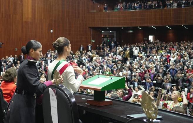 October 1, 2024, Mexico, Mexico, USA: Mexico s new President Claudia Sheinbaum (L) receives the presidential sash from during her sworn in ceremony as president of Mexico at the Congress of Mexico on Tuesday, October 1, 2024, in Mexico City. She makes history as the first female president of the country. PRESIDENCIA POOL PI Mexico USA - ZUMAp124 20241001_zaa_p124_023 Copyright: xPresidenciax