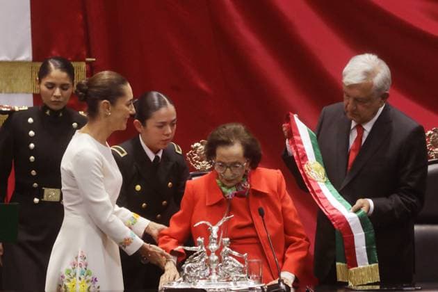 Inauguration Of The Claudia Sheinbaum First Female Mexico s President (L-R) Mexico s incoming President Claudia Sheinbaum Pardo, President of the Chamber of Deputies Ifigenia Martinez and outgoing President AndrÃ s Manuel Lopez Obrador during the inauguration ceremony at the Congress of the Union. on October 1, 2024 in Mexico City, Mexico. (Photo by Carlos Santiago Eyepix Group) Mexico City CDMX Mexico Copyright: xIanxRoblesx