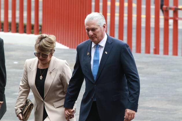 Miguel DoÂ­az-Canel, President of Cuba arriving the inauguration ceremony of Claudia Sheinbaum Pardo as First Female Mexico s President at the Congress of the Union. on October 1, 2024 in Mexico City, Mexico. Mexico City Mexico - ZUMAe321 20241001_zia_e321_158 Copyright: xJosexLuisxToralesx