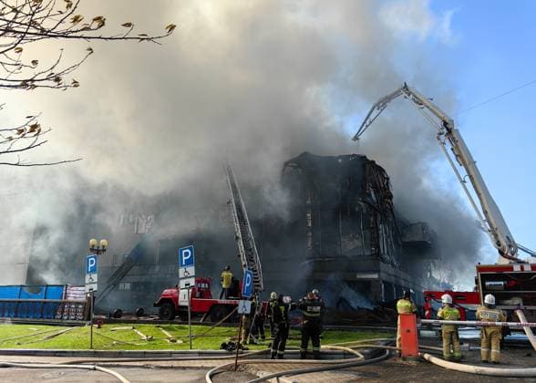 RUSSIA, KHABAROVSK - OCTOBER 3, 2024: First responders battle a fire broken out at the Khabarosvk Territory Music Theatre. Sergei Ivanov TASS  74626770