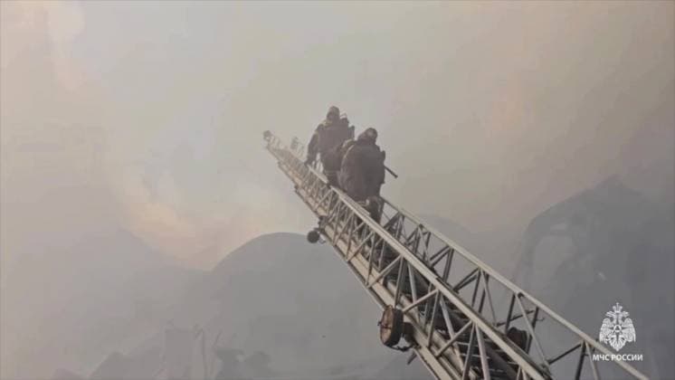 Russia Theatre Fire 8777715 03.10.2024 In this handout video grab released by the Russian Emergencies Ministry, firefighters work to extinguish a fire at the Khabarovsk Regional Musical Theater in Khabarovsk, Russia. Russian Emergency Situations Ministry Khabarovsk Russia  Copyright: xx