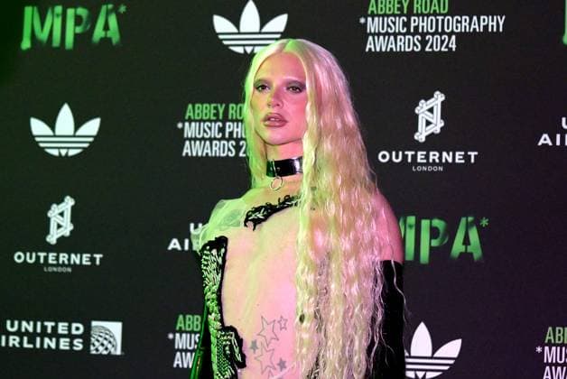 Abbey Road Music Photography Awards 2024- Arrivals Abbey Road Arrivals for the Music Photography Awards 2024 Featuring: Arrivals Where: London, United Kingdom When: 03 Oct 2024 Credit: Laura Rose WENN London United Kingdom Copyright: xLauraxRose WENNx wenn40043343 Thepinkrosephotographyltdx wenn40043343