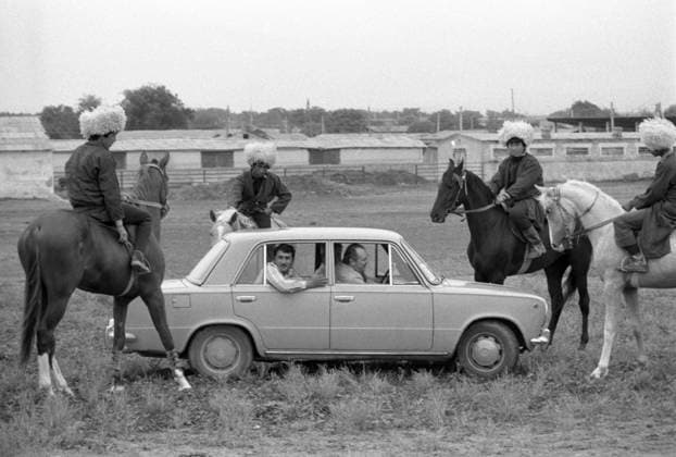 Archivbilder der Woche SPORT KW40 Turkmen SSR 8778590 02.06.1984 Turkmen riders. Andrew Turkmenistan  Copyright: xAndrewx
