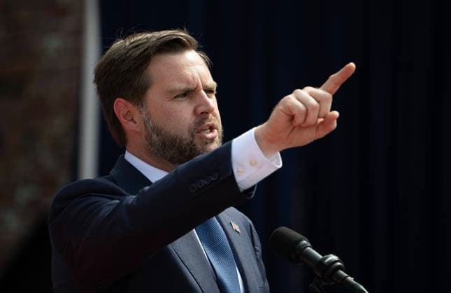 October 4, 2024, Rome, Georgia, USA: Republican vice-presidential candidate J.D. Vance campaigns at rally in Rome, Georgia. Rome USA - ZUMAn03_ 20241004_zaf_n03_036 Copyright: xRobinxRaynex