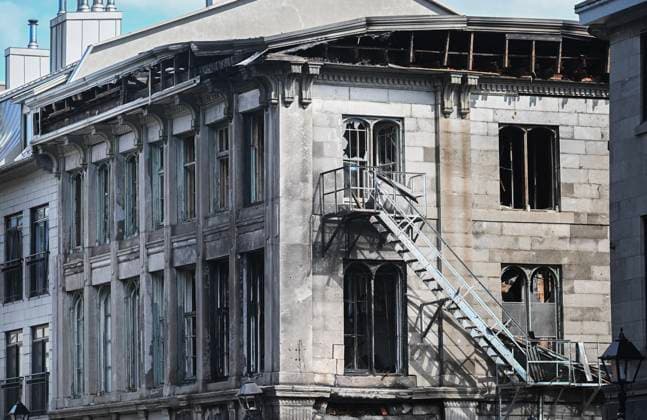 October 5, 2024, Montreal, Pq, Canada: A building is shown following a fatal fire in Old Montreal on Saturday, Oct., 5, 2024, which left two people dead. Montreal Canada  - ZUMAc35_ 20241005_zaf_c35_060 Copyright: xGrahamxHughesx