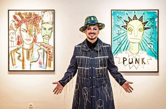 ASS HLN Boy George SINT MARTENS LATEM, BELGIUM - SEPTEMBER 30 : Boy George pictured in The Boutique Gallery on September 30, 2021 in Sint Martens Latem, Belgium, 30 09 2021 Sint Martens Latem BELGIUM  Copyright: xJoelxHoylaertsx