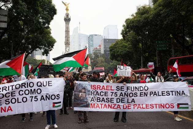 October 5, 2024, Mexico City, Mexico City, Mexico: Hundreds of pro-Palestinian supporters took to the streets of Mexico City to protest against the Israeli aggression a few days before the anniversary of the Hamas attack on Israelis. The march passed peacefully through the centre of the city. Mexico City Mexico - ZUMAl190 20241005_zip_l190_003 Copyright: xVaclavxLangx