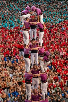 Bilder des Jahres 2024, News 10 Oktober News Themen der Woche KW40 News Bilder des Tages Concurs De Castells 2024 Members of the colla Moixiganguers d Igualada build a human tower during the Concurs de Castells competition in Tarragona, Spain, on October 6, 2024. Tarragona Spain  Copyright: xRubÃ nxLuciax originalFilename: vazquez-notitle241006_npVYe.jpg