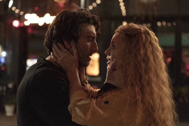 Blake Lively and Justin Baldoni USA. Blake Lively and Justin Baldoni in (C) Sony Pictures Releasing film, It Ends with Us (2024).Director:Justin BaldoniWriter:Christy HallSource: Colleen Hooverâ?s novel with same titlePlot: Lily Bloom has a flower shop and meets a neurosurgeon who is living in the same block. LMK106-061024-002Supplied by LMKMEDIA. Editorial Only.Landmark Media is not the copyright owner of these Film or TV stills but provides a service only for recognised Media outlets. 
