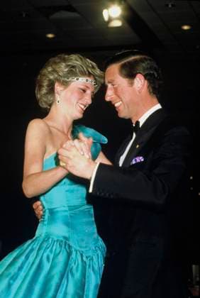 Prince Charles Retro A 1985 photo of Princess Diana in a David Emanuel dress and Prince Charles dancing in Melbourne. British designer Emanuel designed the princess s wedding dress. Melbourne, AUSTRALIA - 1985., Credit:Anwar Hussein Avalon AUSTRALIA  Copyright: xAnwarxHusseinx xAvalonx 0542507613