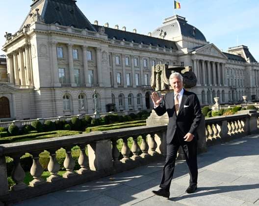 King Philippe presents the Prix Francqui 2024 DIEGEM, BELGIUM - OCTOBER 08 : King Philippe presents the Prix Francqui 2024 in Exact Sciences to Professor Veronique Van Speybroeck of Ghent University at the Palais des Académies in Brussels on October 08, 2024 in Diegem, Belgium, 08 10 2024 Diegem Belgium  Copyright: xDidierxLebrunx