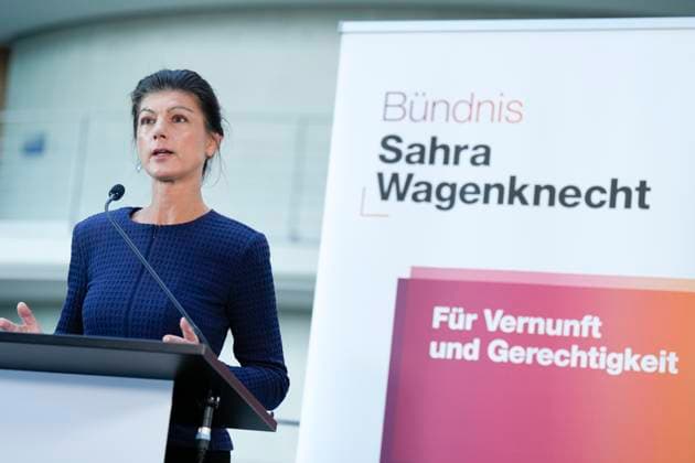 News Themen der Woche KW41 News Bilder des Tages Pressekonferenz, Bündnis Sahra Wagenknecht Pressekonferenz, Bündnis Sahra Wagenknecht, BSW, Parteivorsitzende, Sahra Wagenknecht Berlin Berlin GER *** Press conference, Alliance Sahra Wagenknecht Press conference, Alliance Sahra Wagenknecht, BSW, Party Chairwoman, Sahra Wagenknecht Berlin Berlin GER