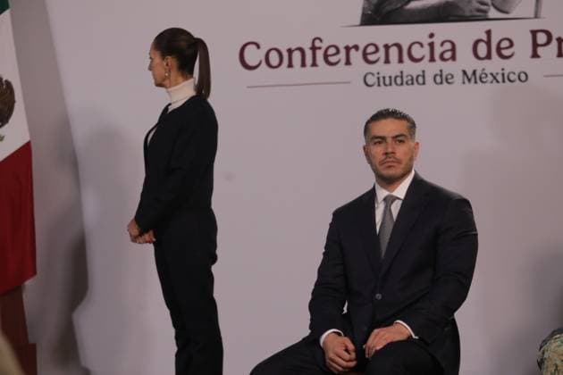 Mexico s first female president, Claudia Sheinbaum Pardo, is seen behind Omar GarcoÂ­a Harfuch, Secretary of Security and Citizen Protection during an briefing conference, where presented the National Security Strategy, at the National Palace. on October 8, 2024 in Mexico City, Mexico. Mexico City Mexico - ZUMAe321 20241008_zia_e321_011 Copyright: xIanxRoblesx