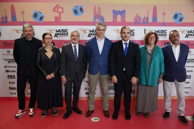 Photocall prior to the Los40 Music Awards 2024 nominees dinner Institutional photo with the Mayor of Barcelona, Jaume Collboni, and the Minister of the Presidency, Albert Dalmau, during the photocall prior to the Los40 Music Awards 2024 nominees dinner, on October 8, 2024, in Barcelona, Cataluna Spain During the evening today will be unveiled the artists and bands that this year opt for different awards LOS40 Music Awards Santander 2024 change this years venue and will be held on November 8 at the Palau Sant Jordi in Barcelona The awards will warm up with the Music Week, seven days of concerts in all corners of the city Kike Rincó Barcelona Spain Barcelona Spain Spain Spain  Copyright: xKikexRinconx 6265168