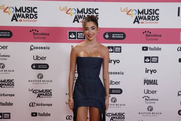 Photocall prior to the Los40 Music Awards 2024 nominees dinner Lola Lolita during the photocall prior to the Los40 Music Awards 2024 nominees dinner, on October 8, 2024, in Barcelona, Cataluna Spain During todays evening the artists and bands that will compete for the different awards LOS40 Music Awards Santander 2024 will change venue this year and will be held on November 8 at the Palau Sant Jordi in Barcelona The awards will warm up with the Music Week, seven days of concerts in all corners of the city Kike Rincó Barcelona Espana Barcelona Espana Espana Espana Espana  Copyright: xKikexRinconx 6265266