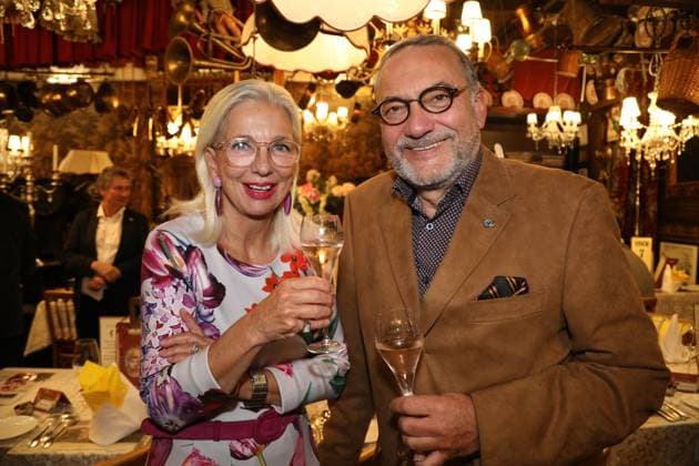 08.10.2024, Marchfelderhof Deutsch-Wagram, Verleihung des Goldenen Johann Strauß 2024, traditionellen Verleihung durch die Johann Strauss Gesellschaft Wien! im Bild: Martina Fasslabend, Heinz Stiastny, Verleihung des Goldenen Johann Strauß 2024