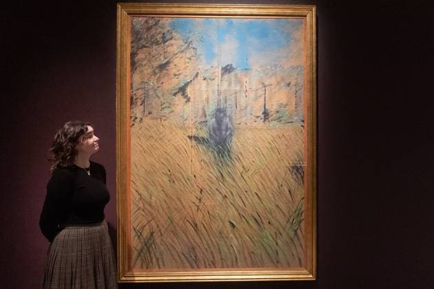 Francis Bacon: Human Presence Photo Call at National Portrait Gallery, London A staff member views Study of Figure in Landscape 1952 by Francis Bacon as part of The National Portrait Gallery s Francis Bacon: Human Presence Exhibition which runs from 10 Octoberl 2024 - 19 Jan 2025 at National Portrait Gallery in London, England, UK on Wednesday 9 October, 2024., Credit:Justin Ng Avalon UK, England, London, National Portrait Gallery  Copyright: xJustinxNgx xAvalonx 0918624000