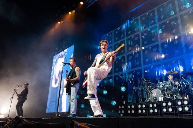Entertainment Themen der Woche KW41 Entertainment Bilder des Tages McFly in Concert in London Dougie Poynter, Harry Judd, Tom Fletcher and Danny Jones of McFly during their 21st Birthday Parties concert at The O2, London London The O2 UK Copyright: xJohnxBarryx JB2_2407