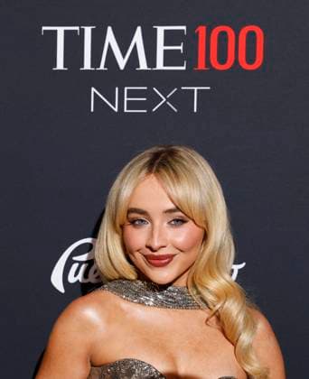 Bilder des Jahres 2024, Entertainment 10 Oktober Entertainment Themen der Woche KW41 Entertainment Bilder des Tages Sabrina Carpenter arrives on the red carpet for the 2024 TIME100 Next at Current at Pier 59 on Wednesday, October 9, 2024 in New York City.  NYP202410091001 JOHNxANGELILLO