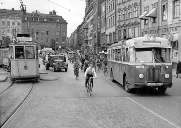 STOCKHOLM 1952. Traffic on Kornhamnstorg in Gamla stan. Stockholm Sweden sp_sw x5600x *** STOCKHOLM 1952 Traffic on Kornhamnstorg in Gamla stan Stockholm Sweden sp sw x5600x  Copyright: xSVTx KORNHAMNSTORG