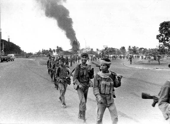 KAMBODJA 19750506 Khmer Rouge take the capital Phnom Penh in May 1975 DN photographer Sven Erik Sjöberg was one of the few Swedes who was with PHNOM PENH KAMBODJA sp sw x53x  Copyright: xSven-ErikxSjöberg DN TTx KAMBODJA 1975