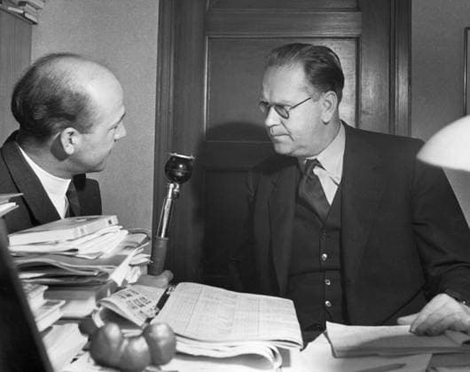Orig. caption... Lennart Hyland visited Prime Minister Tage Erlander at his home on election night 17 - 18.9.50 to get a statement, which was broadcast during the election watch for 10 min. after it is recorded. Note T Erlander 1901-1985, Swedish Prime Minister and party leader of the Social Democrats 1946-1969. Poll watchers Politicians Journalists Reporters Election night Prime Ministers Interviews Statements CD492 persons: LENNART HYLAND;TAGE ERLANDER sites: SWEDEN;STOCKHOLM sp_sw x5600x *** Orig caption Lennart Hyland visited Prime Minister Tage Erlander at his home on election night 17 18 9 50 to get a statement, which was broadcast during the election watch for 10 min after it is recorded Note T Erlander 1901 1985, Swedish Prime Min  Copyright: xLARSxBOSTRÖMxLBx HYLAND HAS AN ELECTION WATCH WITH TAGE ERLANDER