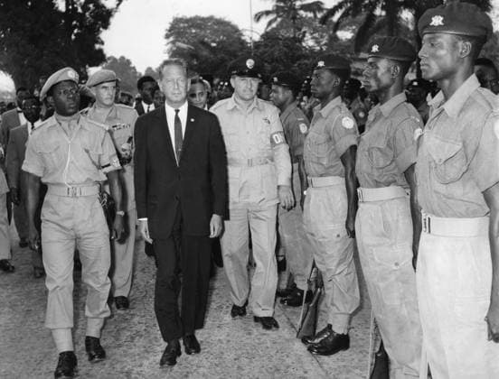 Orig. caption... DAG HAMMARSKJOELD IN LEOPOLDVILLE United Nations Secretary-General Dag Hammarskjoeld (...) U.N. troops from Ghana at his arrival yesterday in Leopoldville. Walking at his side is Ghana Major (...), behind the U.N. Secretary General is United Nations forces commander General Karl von Horn from (...). Note D Hammarskjöld, 1905-1961, civil servant, UN Secretary-General from 1953. Died in a plane crash in Ndola in what is now Zambia. The Congo crisis persons: KARL VON HORN; DAG HAMMARSKJÖLD sites: GHANA*; SWEDEN*; LEOPOLDVILLE; CONGO; AFRICA sp_sw x5600x *** Orig caption DAG HAMMARSKJOELD IN LEOPOLDVILLE United Nations Secretary General Dag Hammarskjoeld U N troops from Ghana at his arrival yesterday in Leopoldville Walking  Copyright: xx DAG HAMMARSKÖLD INSPECTS UN TROOPS IN THE CONGO