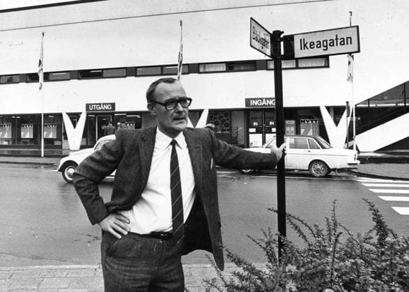 ARKIV - 1970 - Ingvar Kamprad on IKEA street in Älmhult where he founded his first store. AELMHULT SWE ttexport x18x *** ARCHIVE 1970 Ingvar Kamprad on IKEA street in Älmhult where he founded his first store AELMHULT SWE ttexport x18x  Copyright: xJanxHolmlundx