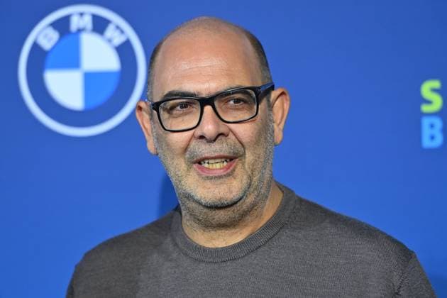 Hannes RINGLSTETTER (Kabarettist), Einzelbild,angeschnittenes Einzelmotiv,Portraet,Portrait,Porträt. Bayerischer Sportpreis 2024 in der BMW Welt, Roter Teppich,Red Carpet am 12.10.2024.