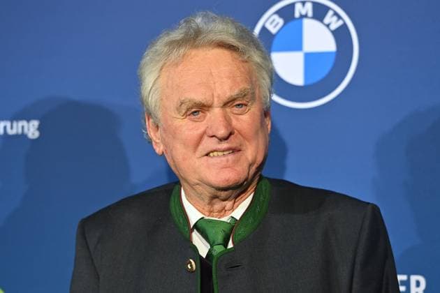 Sepp MAIER; Einzelbild,angeschnittenes Einzelmotiv,Portraet,Portrait,Porträt. Bayerischer Sportpreis 2024 in der BMW Welt, Roter Teppich,Red Carpet am 12.10.2024.