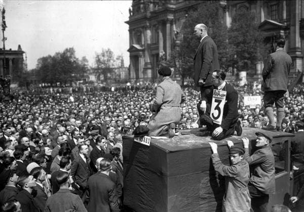 Orig. caption... DER 1.MAI IN BERLIN. U.B.z. Der communistische Führer Ernst Thälmann spricht von einem Automobil hereb zu einer Massenversammlung im Lustgarten. Im Hintergrunde man sieht den Dom. Search word: Communism Speaker persons: Ernst Thälmann sites: BERLIN; GERMANY sp_sw x5600x *** Orig caption DER 1 MAI IN BERLIN U B z The communist leader Ernst Thälmann speaks from an automobile to a mass meeting in the Lustgarten In the background you can see the cathedral Search word Communism Speaker persons Ernst Thälmann sites BERLIN GERMANY sp sw x5600x  Copyright: xXxXxXx MAY 1, 1930 IN BERLIN