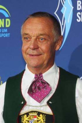 Bayerischer Sportpreis 2024 in der BMW Welt in München. Norbert Loch ist ein früherer deutscher Rennrodler und Rennrodel-Bundestrainer. 119 Medaillen bei Olympischen Spielen und Weltmeisterschaften holten die Rodlerinnen und Rodler unter der Ägide von Bundestrainer Loch, die am 3. März 2024 endete