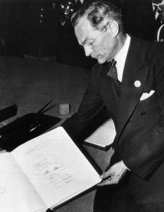 Orig ca  Copyright: xXxXxXx UN DECLARATION 1945