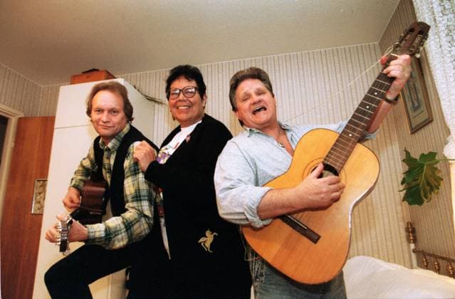 BORIS LINDQVIST ROCK-BORIS , BIRGIT MAGNUSSON ROCK-OLGA OCH KARL-GERHARD LUNDQVIST LITTLE GERHARD , SANGARE SVERIGE, Â¿ 1996-01-15 (c) JOHANSSON BIBBI Aftonbladet IBL Bildbyra * * * EXPRESSEN OUT * * * AFTONBLADET 4186 Stockholm Sverige x2512x *** BORIS LINDQVIST ROCK BORIS , BIRGIT MAGNUSSON ROCK OLGA OCH KARL GERHARD LUNDQVIST LITTLE GERHARD , SANGARE SVERIGE, Â¿ 1996 01 15 c JOHANSSON BIBBI Aftonbladet IBL Bildbyra EXPRESSEN OUT AFTONBLADET 4186 Stockholm Sweden x2512x  Copyright: xBibbixJohansson Aftonbladet TTx