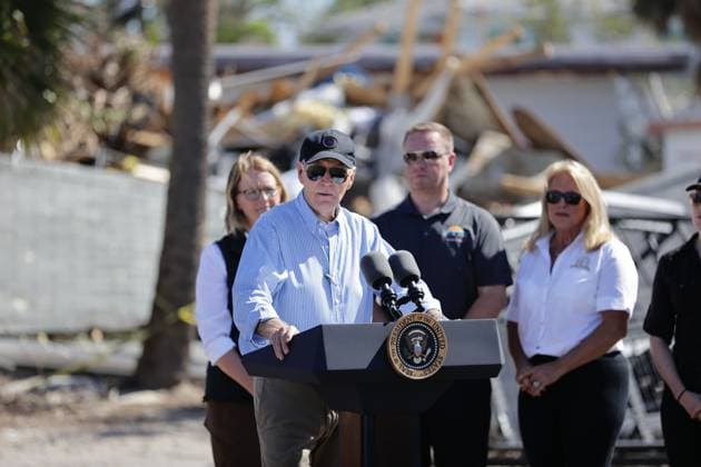Bilder des Jahres 2024, News 10 Oktober News Themen der Woche KW41 News Bilder des Tages October 13, 2024, Florida, USA: President Joe Biden at St. Pete Beach, Fla., during a tour of areas affected by Hurricane Milton, Sunday, Oct. 13, 2024. USA - ZUMAs70_ 20241013_zan_s70_002 Copyright: xTampaxBayxTimesx