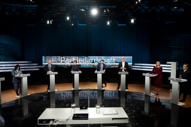 News Themen der Woche KW41 News Bilder des Tages STOCKHOLM 20241013 Partiledare och sprakrör för de atta riksdagspartierna i studion inför en direktsänd partiledardebatt i Agenda i Sveriges television pa söndagskvällen. Stockholm Sverige x10050x *** STOCKHOLM 20241013 Party leaders and spokespeople for the eight parliamentary parties in the studio before a live party leader debate in Agenda on Swedish television on Sunday evening Stockholm Sweden x10050x  Copyright: xPontusxLundahl TTx PARTILEDARDEBATT SVT AGENDA 9IAHnpeEM7U