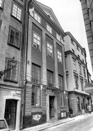 Stockholm 1985-03-18 Den omdebatterade Systembutiken i Strängs hus i Gamla stan flyttar. Ny hyresgäst kan bli Stockholms fondbörs, som behöver mer utrymme. Stockholm Sverige x40x *** Stockholm 1985 03 18 The controversial Systembutiken in Strängs hus in Gamla stan moves New tenant may be the Stockholm Stock Exchange, which needs more space Stockholm Sweden x40x  Copyright: xBertilxStilling Expressen TTx SYSTEMBOLAGET