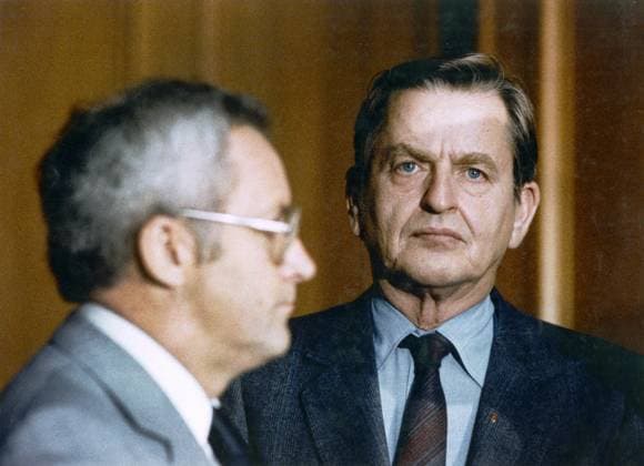 Olof Palme, Prime Minister and Kjell-Olof Feldt, Minister of Finance. x5600x *** Olof Palme, Prime Minister and Kjell Olof Feldt, Minister of Finance x5600x  Copyright: xBENGTxOxNORDINxBONx OLOF PALME AND KJELL-OLOF FFELDT