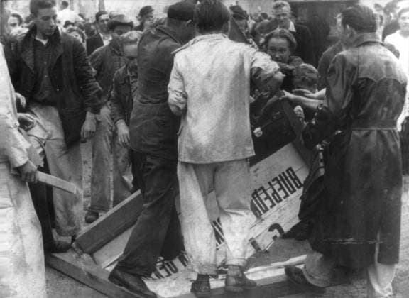 Orig. caption... RUSSIANS DECLARE MARTIAL LAW IN EAST ZONE BERLIN. Photo shows: East Berliners trample Russian signs underfoot during the rioting in the East Zone of Berlin this afternoon. The Russians declared martial law after 100,000 Germans rioting, tearing down the Red Flag, and parading the streets shouting We want to be free. Note Protests Riot sites: EAST BERLIN; EAST GERMANY sp_sw x5600x *** Orig caption RUSSIANS DECLARE MARTIAL LAW IN EAST ZONE BERLIN Photo shows East Berliners trample Russian signs underfoot during the rioting in the East Zone of Berlin this afternoon The Russians declared martial law after 100,000 Germans rioting, tearing down the Red Flag, and parading the streets shouting We want to be free Note Protests Rio  Copyright: xXxXxXx DISTURBANCE IN EAST BERLIN