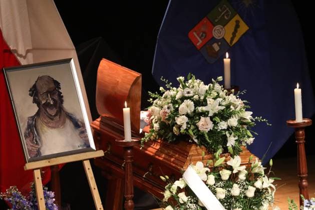 Entertainment Themen der Woche KW42 Entertainment Bilder des Tages Santiago October 15, 2024 Tribute to writer Antonio Skarmeta after his death at the Chilean National Theater Javier Salvo Aton Chile, Santiago Chile Aton Chile Aton 948984  Copyright: JAVIERxSALVO ATONxCHILE
