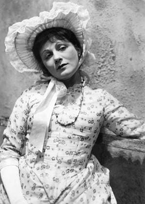 GERMANY around 1930. Orig. caption... THE HERO VON SHAW IM BERLINERTHEATER. Lucie Mannheim. Germany x5600x *** GERMANY around 1930 Orig caption THE HERO VON SHAW IM BERLINERTHEATER Lucie Mannheim Germany x5600x  Copyright: xScherl SVTx LUCIE MANNHEIM