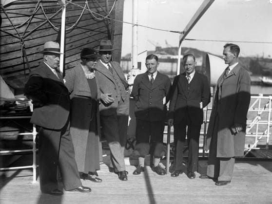 GÖTEBORG 1936-08-26. Fem män och en kvinna ombord pa ett fartygsdäck. *** Local Caption *** GT Lada 1936-aug-02 GÖTEBORG SVERIGE x2524x *** GÖTEBORG 1936 08 26 Five men and a woman on board a ships deck Local Caption GT Lada 1936 Aug 02 GÖTEBORG SWEDEN x2524x  Copyright: xKamerareportage TTx MÄNNISKOR PA FARTYGSDÄCK