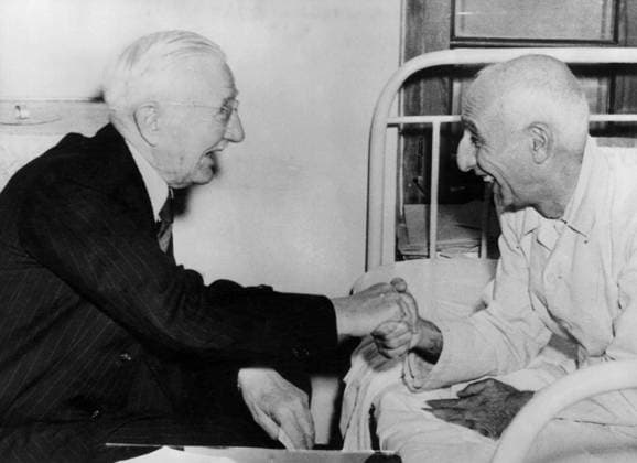 Orig. caption... THE WILY MEN HAVE A BEDSIDE RENDEZVOUS. 14.9.52. Two of the world s wiliest characters meet in the sunshine of Teheran, the host Dr Mossadeg seen on right as so often pictured, in bed, greets Dr Schacht, once Hitler s financial adviser, now invited to Persia to help solve the oil problem in Mossadeg s favor . Note H Schacht, 1877-1970, German financial expert, chairman of the Riksbank 1923-1930 and 1933-1939, minister of economics in 1934 under Hitler. M Mosaddeq, 1880-1967, Iranian politician, Prime Minister 1951-53. Handshakes Meetings Profiles Conversations CD685 persons: MOHAMMAD MOSADDEQ;HJALMAR SCHACHT sites: IRAN;GERMANY*;TEHRAN sp_sw x5600x *** Orig caption THE WILY MEN HAVE A BEDSIDE RENDEZVOUS 14 9 52 Two of the  Copyright: xx BEDSIDE CHAT