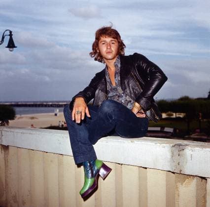 Peter Maffay (Sopot 72) Peter Maffay, deutscher Musiker, Sänger, Komponist, Gitarrist und Musikproduzent rumäniendeutscher Herkunft, in Sopot an der Ostsee, wo er beim Internationalen Finale den 8. Platz belgte, Polen 1972. Sopot Plaza Sopot Woiwodschaft Pommern Polen Copyright: TassiloxLeher LEH_91010000263 Nur redaktionelle Nutzung. Editorial usage only. EDITORIAL USE ONLY