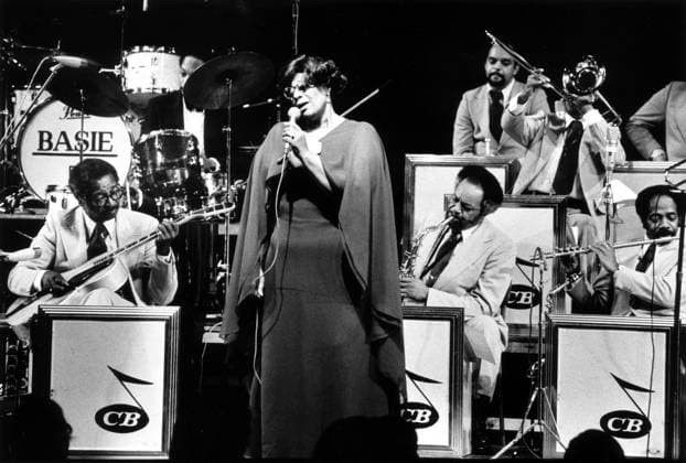 Ella Fitzgerald uppträder i Malmö Fitzgerald Ella sang USA Scen 1975 sp_sw x2503x *** Ella Fitzgerald performs in Malmö Fitzgerald Ella sang USA Scene 1975 sp sw x2503x  Copyright: xLennartxGullbergx xSydsvenskanx xIBLxBildbyrax