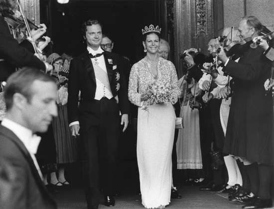 STOCKHOLM 1976-06-18 ***File ** SoirÃ e with concert at the Royal Opera in Stockholm the day before the wedding between Sweden s King Carl Gustaf and Silvia Sommerlath (the day after Queen Silvia). Folk musicians play when the couple leave the Opera house. Stockholm Sweden ttexport x11x *** STOCKHOLM 1976 06 18 File Evening with concert at the Royal Opera in Stockholm the day before the wedding between Sweden s King Carl Gustaf and Silvia Sommerlath the day after Queen Silvia Folk musicians play when the couple leave the Opera house Stockholm Sweden ttexport x11x  Copyright: xJanxExCarlssonx xDNx xTTx OPERAN SILVIA KUNG CARL GUSTAF